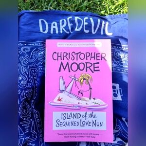 Island of the Sequined Love Nun Book By Christopher Moore Paperbook